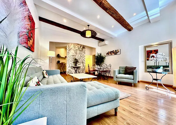 ApartHotel Riviera - Old Town Promenade des Anglais